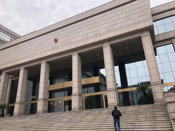 如何区分挪用公款罪与贪污罪？宝山律师：从这几方面入手